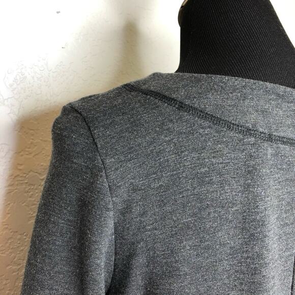 Soft Surroundings charcoal gray scoop v neck lightweight sweatshirt size Small - Picture 6 of 10